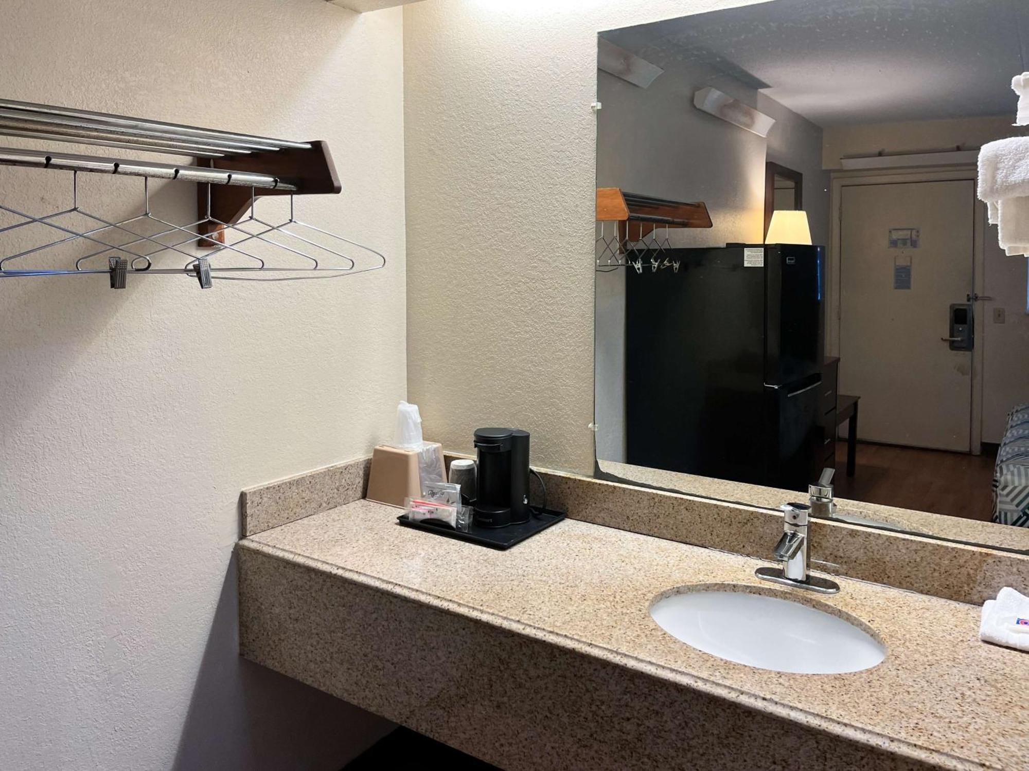 Studio 6 Suites Shreveport, La Industrial Loop Extérieur photo